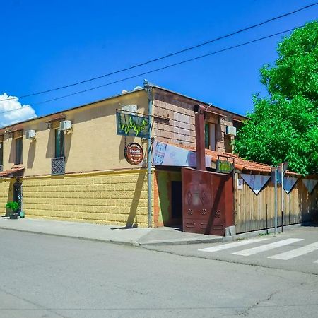 Shin Hotel Akhaltsikhe  Bagian luar foto